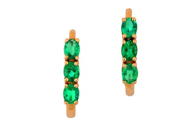 Lot 151 - A PAIR OF EMERALD EARRINGS