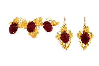 Lot 172 - A GARNET BROOCH AND EARRING SUITE, CIRCA 1855, POSSIBLY BY J.W. BENSON