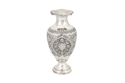 Lot 396 - A MID-20TH CENTURY PERSIAN (IRANIAN) SILVER VASE