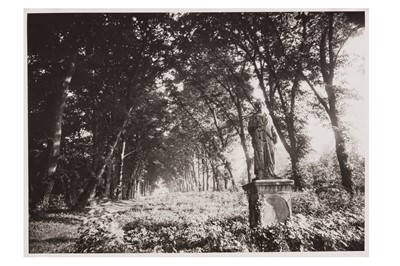 Lot 385 - Eugène Atget (1857-1927)