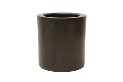 Lot 148 - A CHINESE ZITAN WOOD BRUSH POT, BITONG