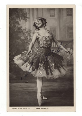 Lot 60 - Autograph Albums.- Incl. Anna Pavlova