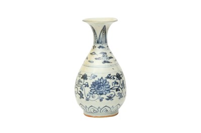 Lot 81 - A CHINESE BLUE AND WHITE VASE, YUHUCHUNPING
