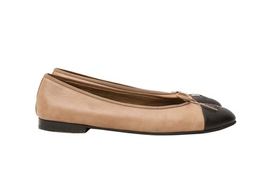 Lot 277 - Chanel Beige CC Ballet Flat - Size 41.5