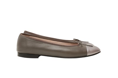 Lot 120 - Chanel Grey CC Ballet Flat - Size 41