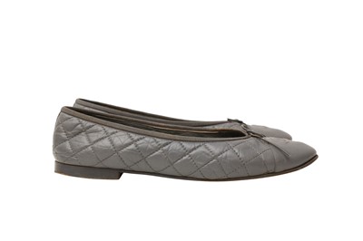 Lot 116 - Chanel Grey Quilted CC Ballet Flat - Size 41.5