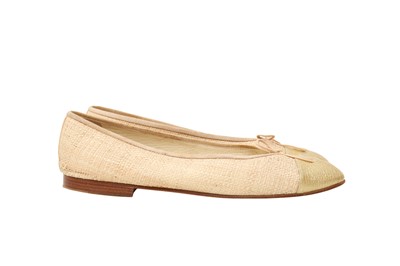 Lot 271 - Chanel Beige Raffia CC Ballet Flat - Size 41