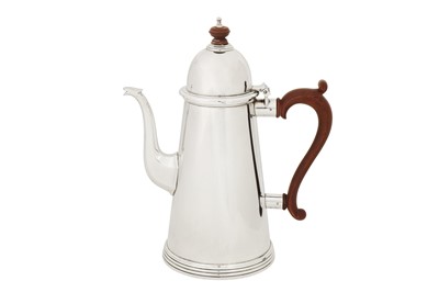 Lot 274 - An Elizabeth II sterling silver coffee pot, London 1975 by Walter Davies and Sons Ltd