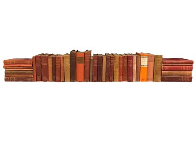 Lot 28 - Murray Travel Guides.