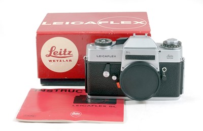 Lot 357 - Chrome Leicaflex SL Body in Maker's Box.