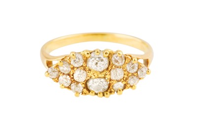 Lot 26 - A DIAMOND RING