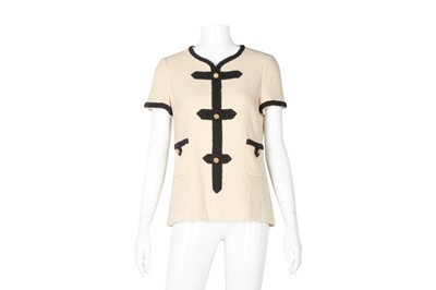 Lot 482 - Chanel Cream Boucle CC Pocket Top