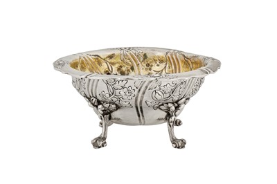 Lot 366 - A William IV sterling silver sugar bowl London 1832 by Edward Farrell