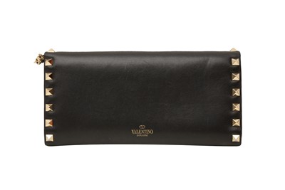 Lot 435 - Valentino Black Rockstud Wallet On Chain