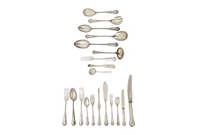 Lot 201 - An early 20th century German 800 standard silver table service of flatware / canteen