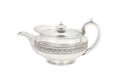 Lot 378 - A George III sterling silver teapot, London 1812 by Benjamin Smith II and James Smith III (reg. 23rd Feb 1809 – terminated by 14th Oct 1812)