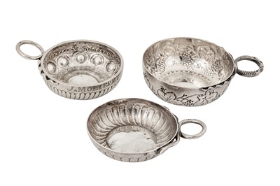 Lot 203 - A late 18th century Louis XVII French silver wine taster, dated 1793