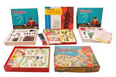 Lot 558 - BOXED ELECTRONIC TOYS
