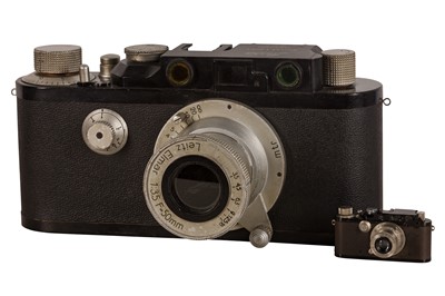 Lot 387 - A Giant Leica III D.R.P Riesen Model Rangefinder Camera