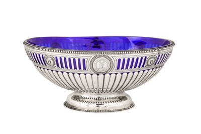 Lot 446 - A George III sterling silver fruit or dessert bowl, London 1778 by Thomas Pitts