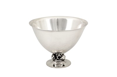 Lot 212 - A mid-20th century Danish sterling silver footed bow, Copenhagen post-1945 designed by Gundorph Albertus for Georg Jensen
