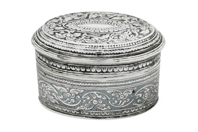 Lot 121 - A late 19th / early 20th century Burmese niello and silver lime box, Shan States circa 1900