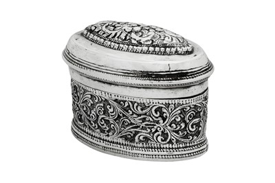 Lot 119 - An early 20th century Burmese unmarked silver lime box, Shan States circa 1910