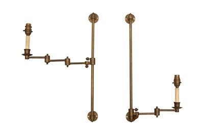 Lot 482 - A PAIR OF ARTICULATED BRASS WALL LIGHTS