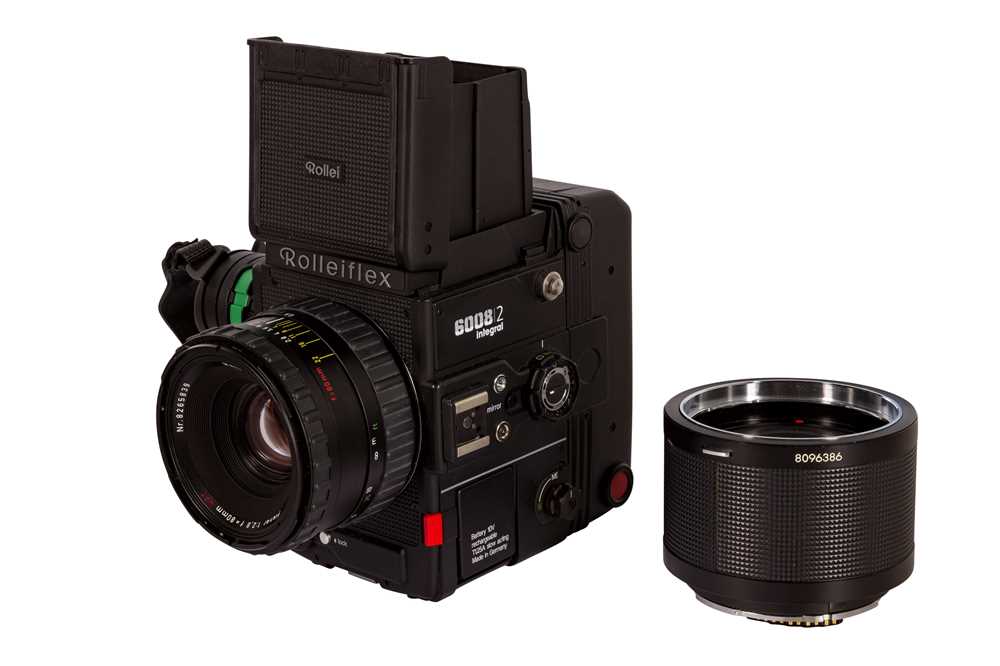Lot 122 - A Rolleiflex 6008/2 Integral Medium Format