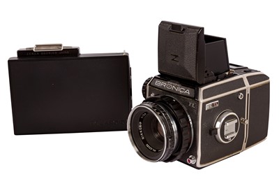 Lot 147 - A Zenza Bronica EC-TL Medium Format SLR Camera