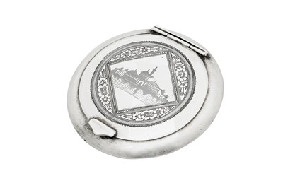 Lot 361 - A MID-20TH CENTURY IRAQI SILVER AND NIELLO COMPACT