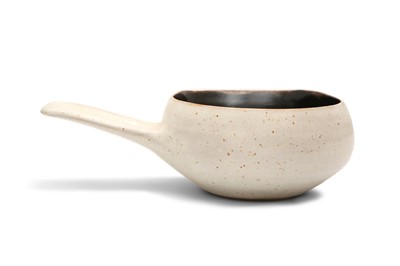 Lot 69 - DAME LUCIE RIE (BRITISH 1902-1995) & HANS COPER (GERMAN/BRITISH 1920 - 1981)