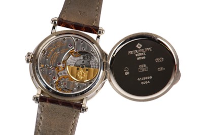 Lot 3 - A GENTS 18K WHITE GOLD PATEK PHILIPPE COMPLICATION