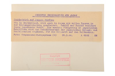 Lot 28 - JAPAN