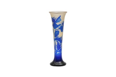Lot 27 - A D'ARGENTAL CAMEO GLASS SPECIMEN VASE
