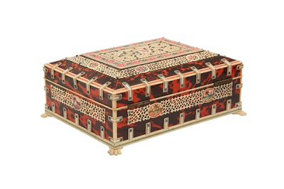 Lot 277 - AN ANGLO-INDIAN VIZAGAPATAM TORTOISESHELL, BONE AND PENWORK JEWELLERY BOX, 19TH CENTURY