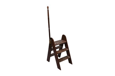 Lot 526 - A SET OF EARLY 20TH CENTURY MAHOGANY FOLDING LIBRARY STEPS