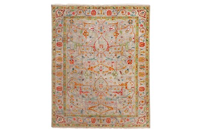 Lot 304 - A FINE ZIEGLER DESIGN CARPET