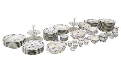Lot 241 - A ROYAL COPENHAGEN FULL LACE SET