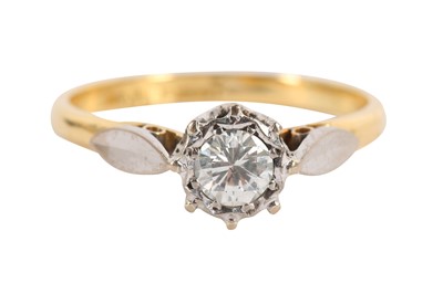 Lot 23 - A DIAMOND SINGLE-STONE RING