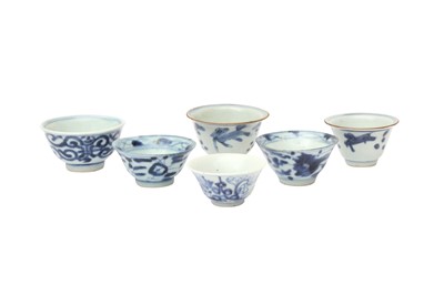 Lot 554 - SIX CHINESE BLUE AND WHITE CUPS