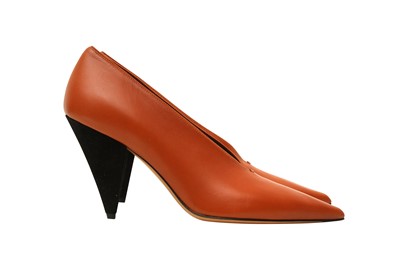 Lot 42 - Celine Tan Soft V Neck Heeled Pump - Size 38