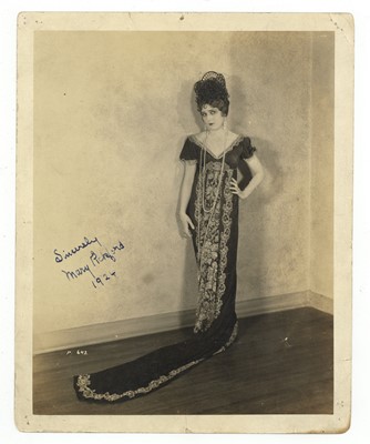 Lot 186 - Pickford (Mary)