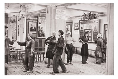 Lot 157 - Henri Cartier-Bresson (1908-2004)