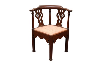 Lot 539 - A MAHOGANY CORNER CHAIR,18TH CENTURY