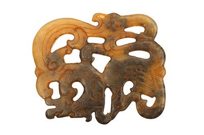 Lot 284 - A CHINESE ARCHAISTIC HARDSTONE CARVING