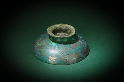 Lot 192 - A CHINESE BRONZE SILVER-INLAID RITUAL VESSEL LID, DOU