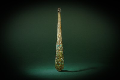 Lot 186 - A CHINESE INLAID BRONZE 'DRAGON' BELT HOOK, DAIGOU