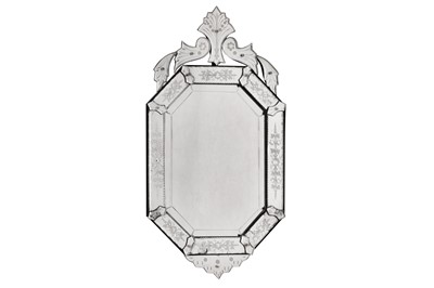 Lot 449 - A VENETIAN WALL MIRROR, MID TO LATE 20TH CENTURY