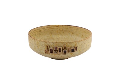 Lot 186 - TWO STUDIO POTTERY ITEMS